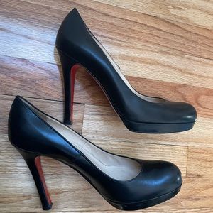 Christian Louboutin Classic Black Pumps